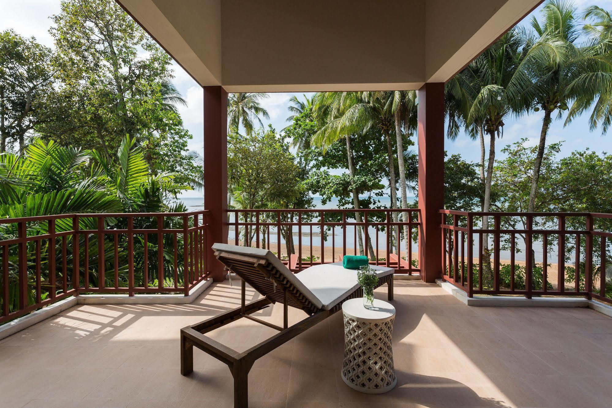 Amatapura Beachfront Villa 15, Sha Certified Ao Nam Mao エクステリア 写真