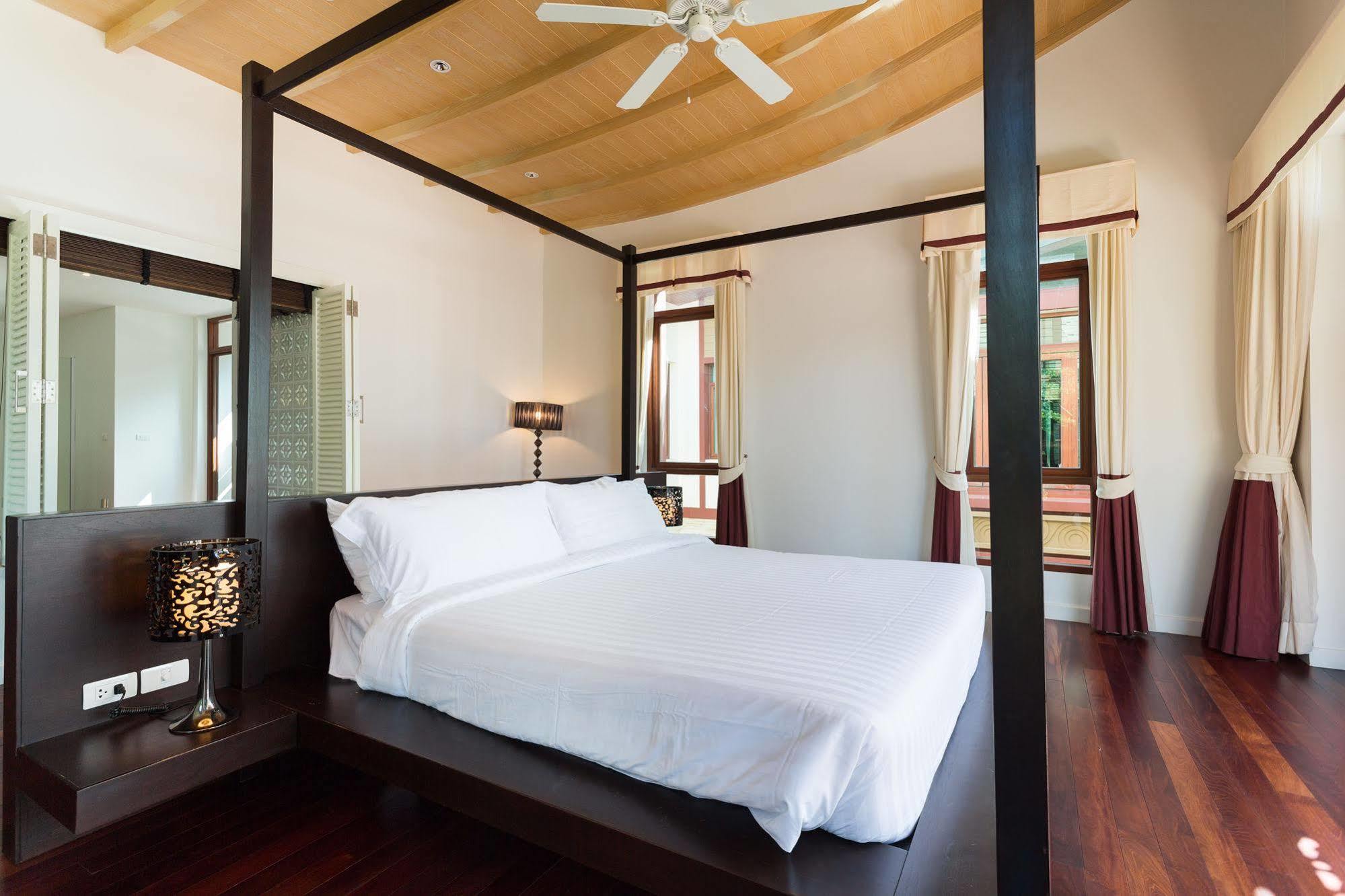 Amatapura Beachfront Villa 15, Sha Certified Ao Nam Mao エクステリア 写真
